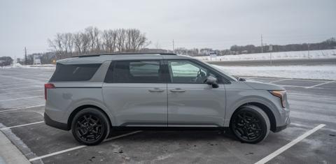 Kia Carnival Hybrid 2026
