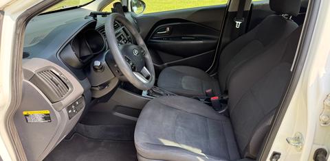 Kia Rio 2015