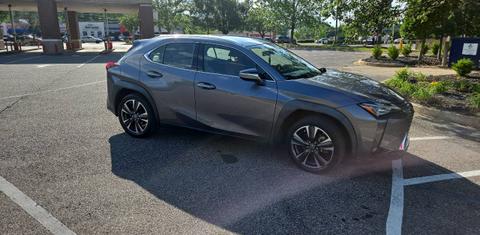 Lexus UX 2021