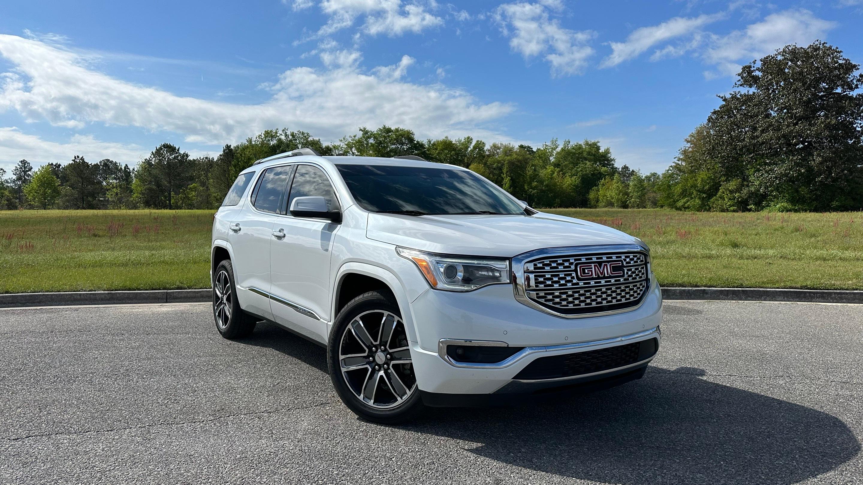 GMC Acadia 2017 in 