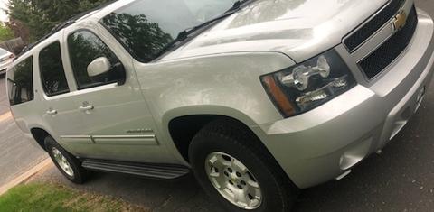 Chevrolet Suburban 2011