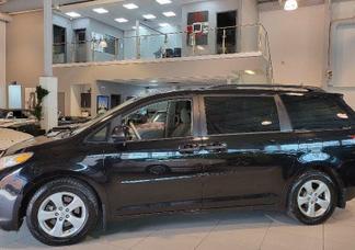 Toyota Sienna car