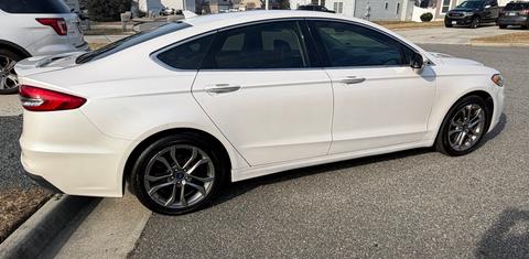 Ford Fusion Hybrid 2020
