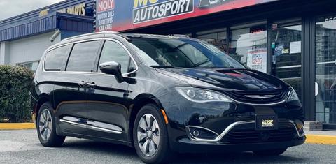 Chrysler Pacifica 2017