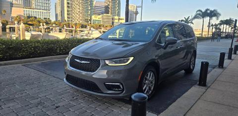 Chrysler Pacifica 2023