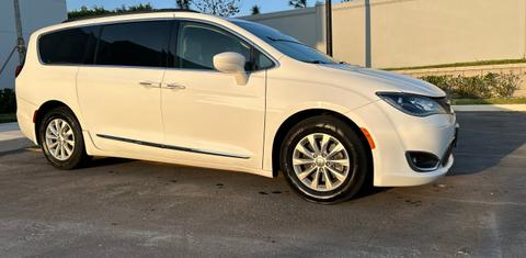 Chrysler Pacifica 2017
