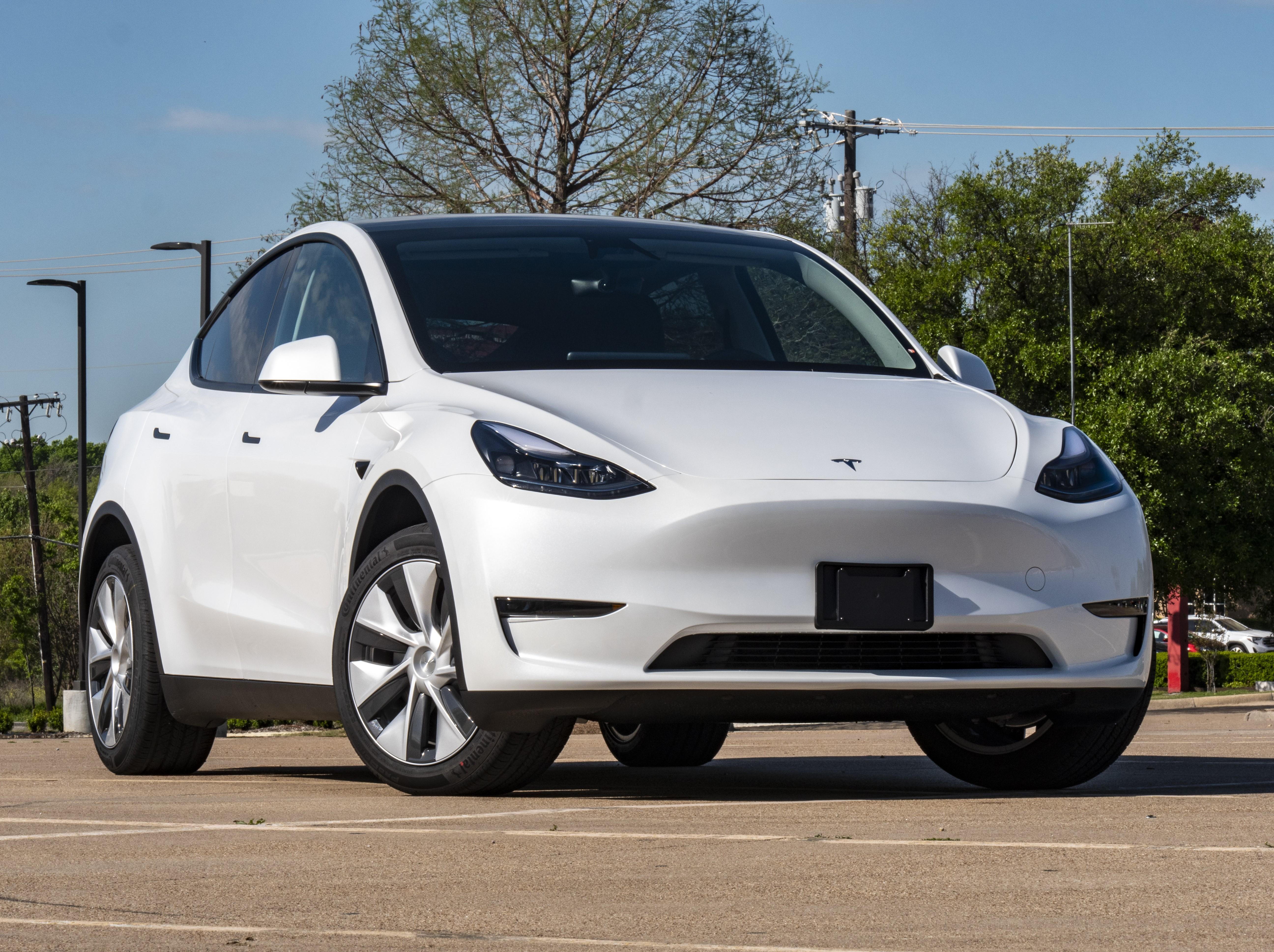 Tesla Model Y 2024 in San Antonio, TX