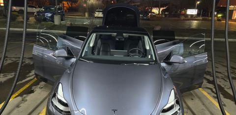 Tesla Model Y 2023