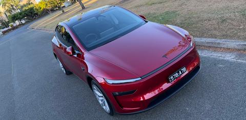 Tesla MODEL Y 2025