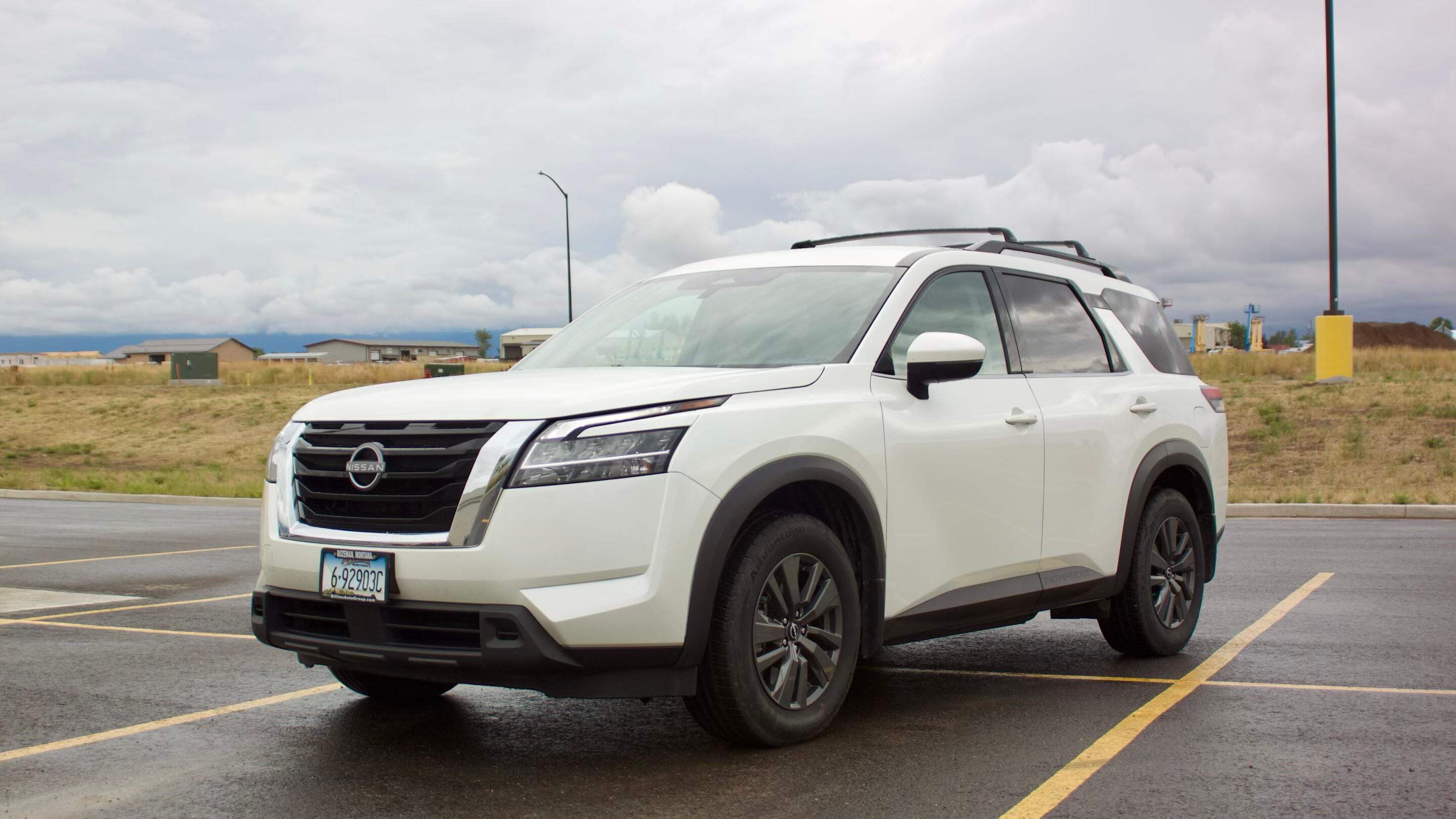 Nissan Pathfinder 2022 in Belgrade, MT