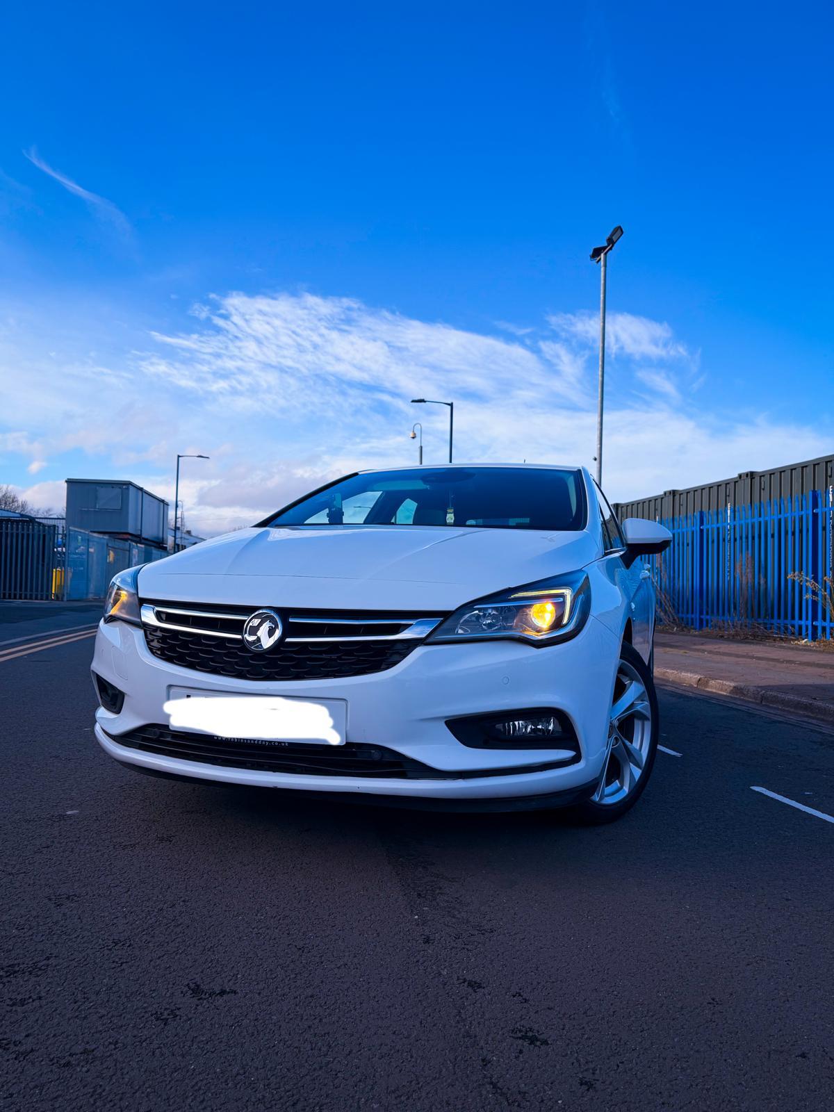Vauxhall Astra 2019 in Croydon