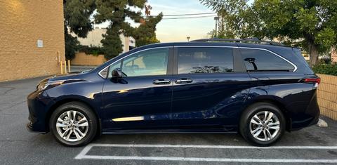 Toyota Sienna 2025