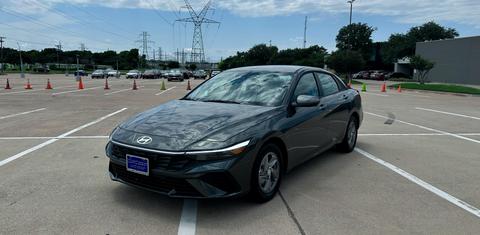 Hyundai Elantra 2025