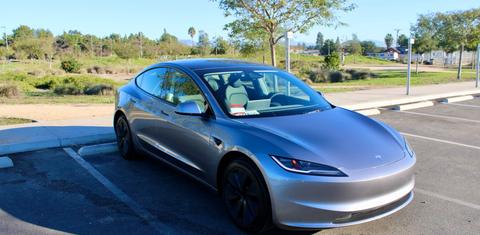 Tesla Model 3 2025