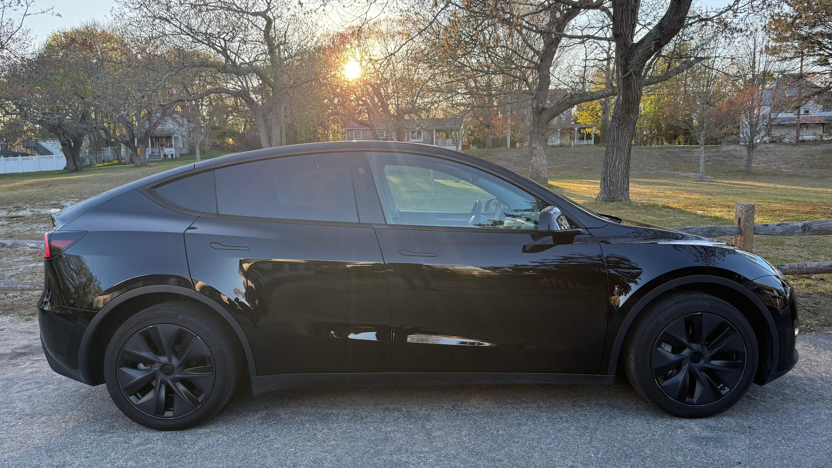 Tesla Model Y 2024 in Oak Bluffs, MA