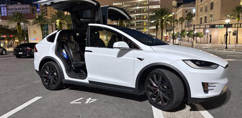 Tesla Model X 2020