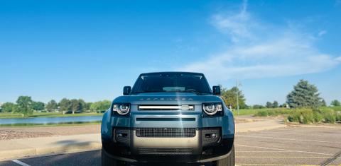 Land Rover Defender 2025