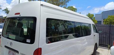 Toyota HIACE 2015