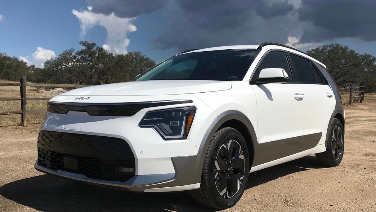 Kia Niro 2023 in Camdenton, MO