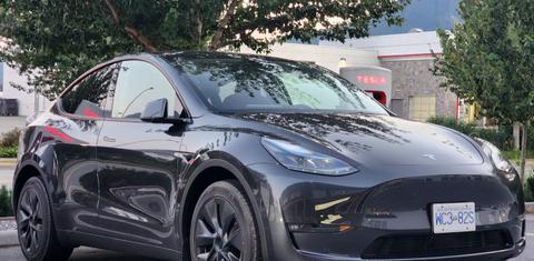 Tesla Model Y 2024
