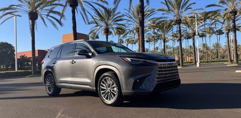 Lexus TX 2025
