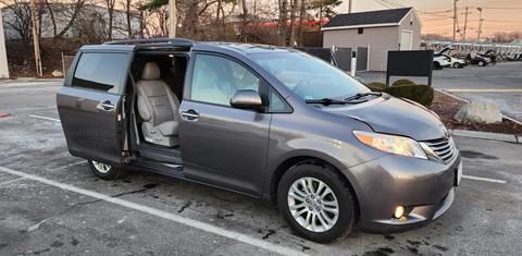 Toyota Sienna 2015