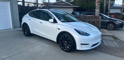 Tesla Model Y 2023
