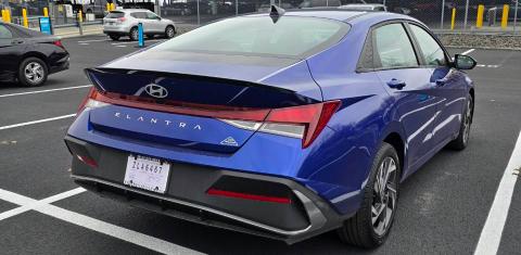 Hyundai Elantra 2025