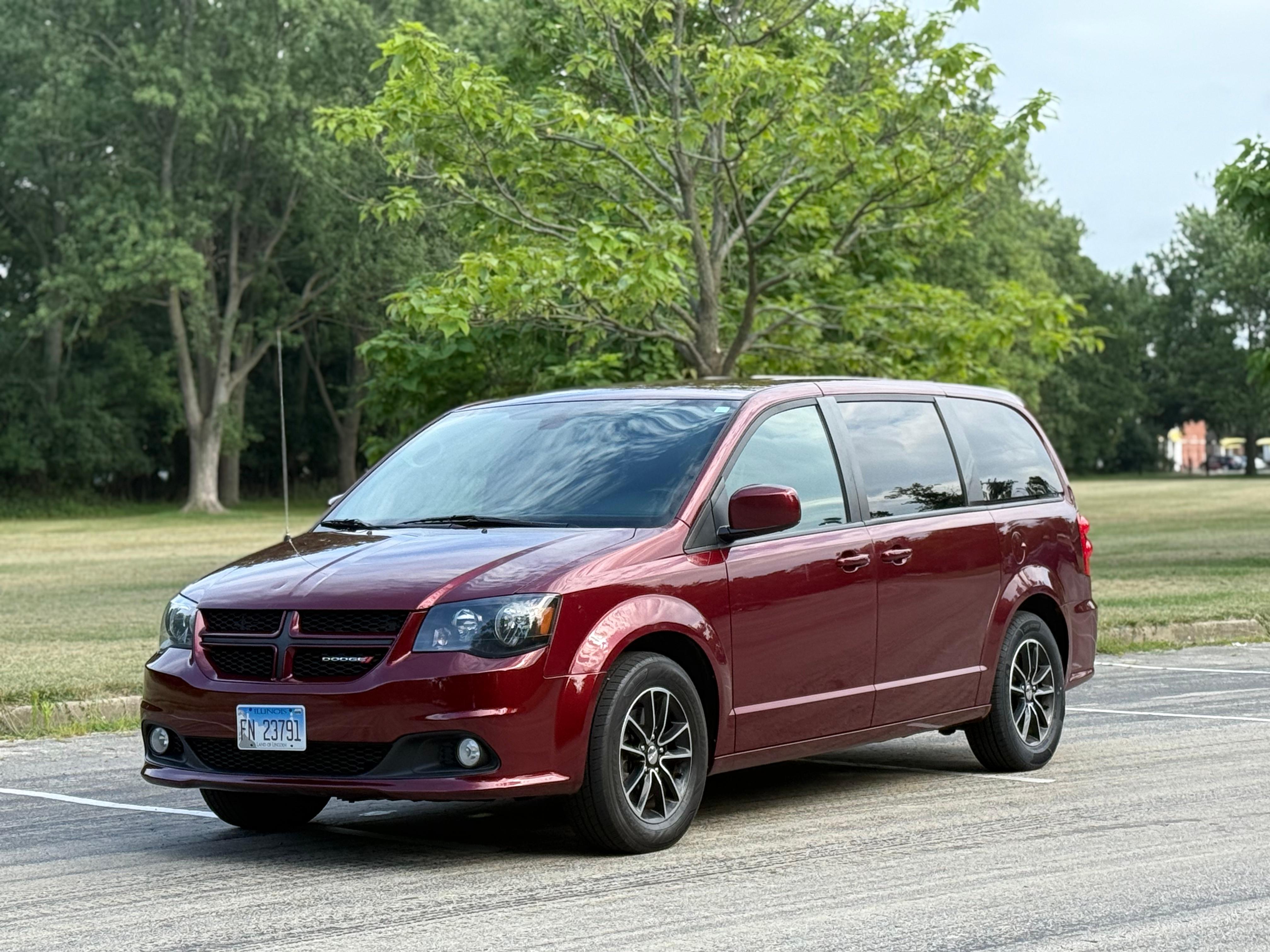 Dodge Grand Caravan 2019 in Skokie, IL