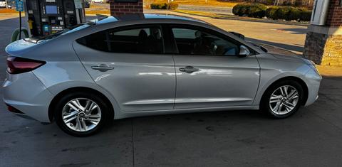 Hyundai Elantra 2020