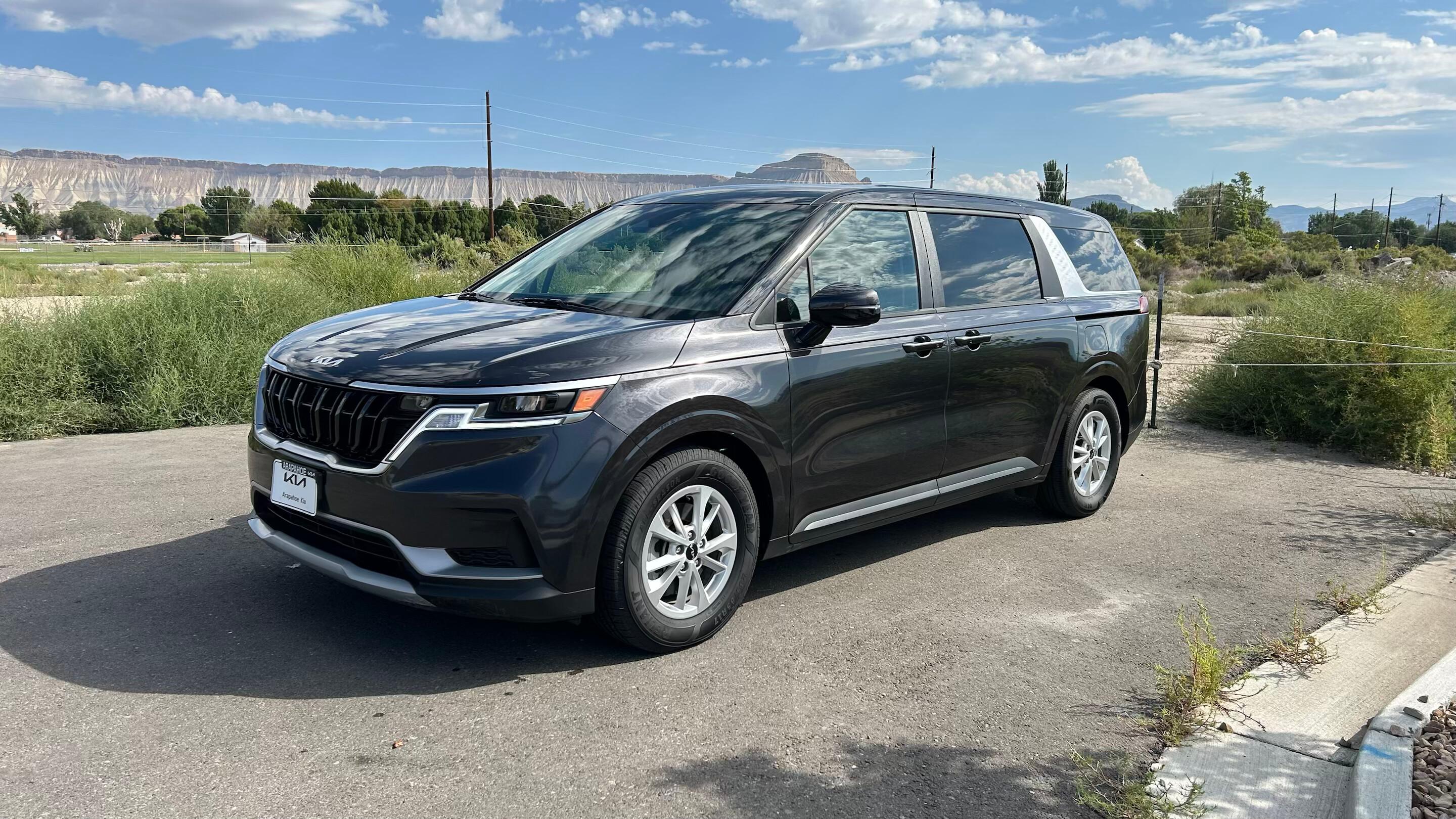 Kia Carnival 2024 in Grand Junction, CO