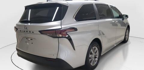 Toyota Sienna 2023