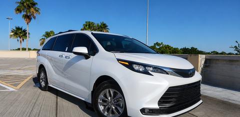 Toyota Sienna 2026