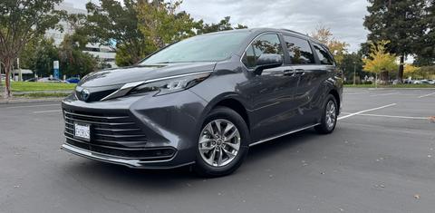 Toyota Sienna 2025