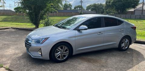 Hyundai Elantra 2020