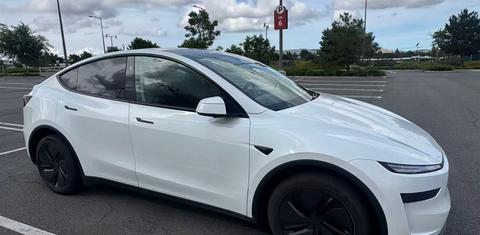 Tesla Model Y 2026