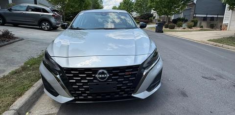 Nissan Altima 2025