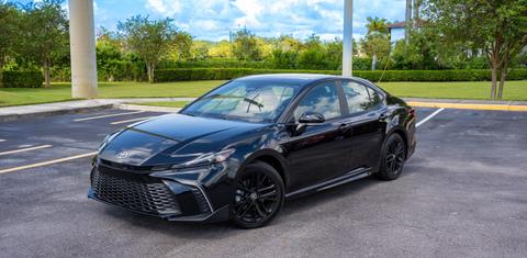 Toyota Camry Hybrid 2025