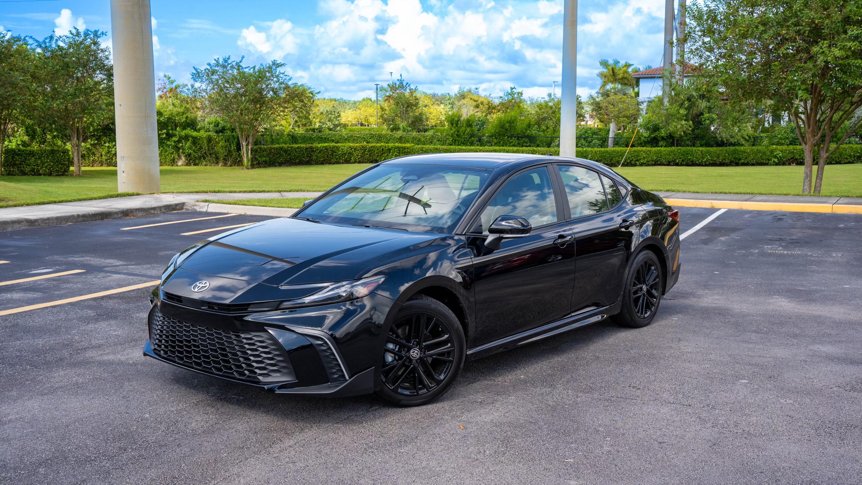 Toyota Camry Hybrid 2025 in 