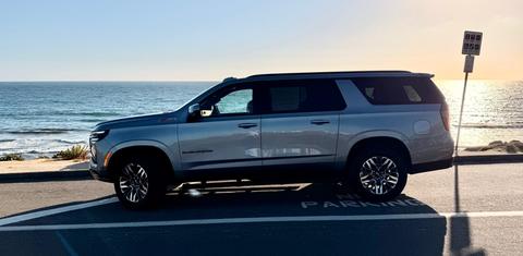 Chevrolet Suburban 2025