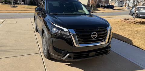 Nissan Pathfinder 2025