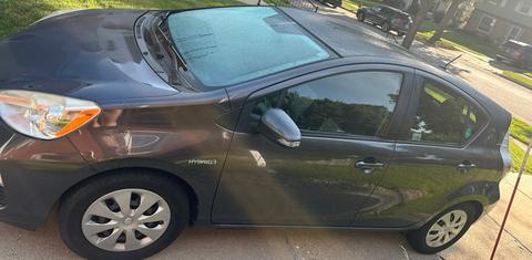 Toyota Prius c 2013