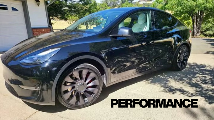 Tesla Model Y 2022 in Elk Grove, CA