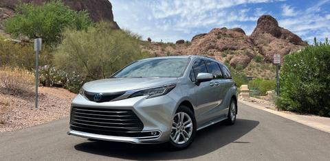 Toyota Sienna 2023