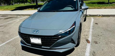 Hyundai Elantra 2023