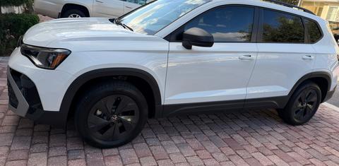 Volkswagen Taos 2025