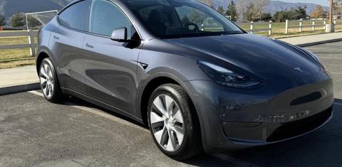 Tesla Model Y 2023