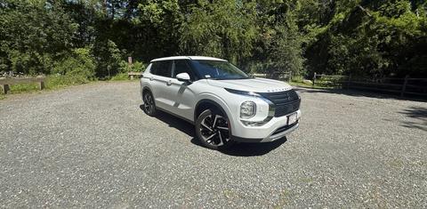 Mitsubishi Outlander 2024