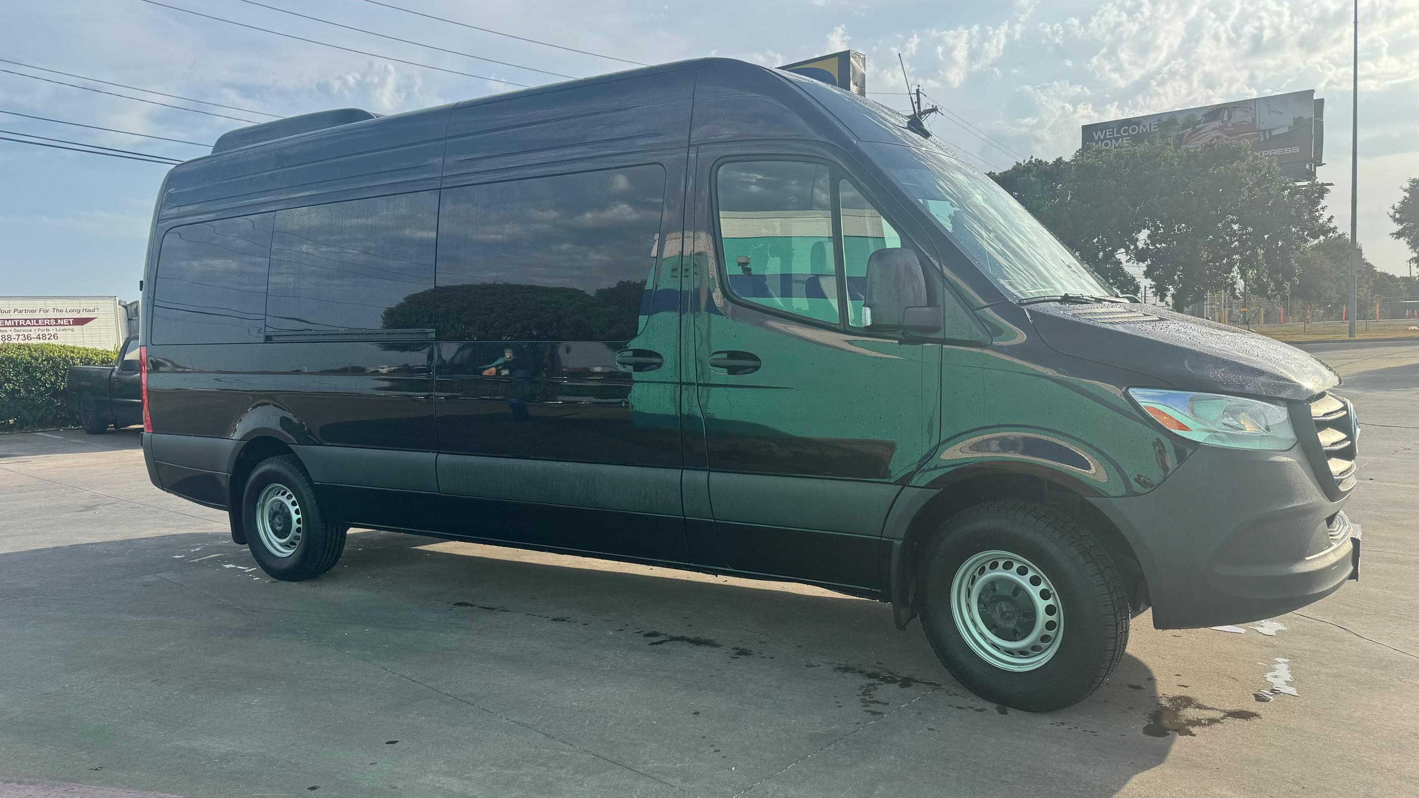 Mercedes-Benz Sprinter 2025 in Irving, TX