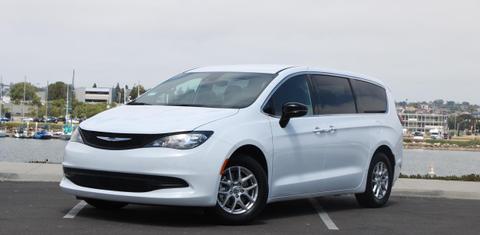 Chrysler Pacifica 2026